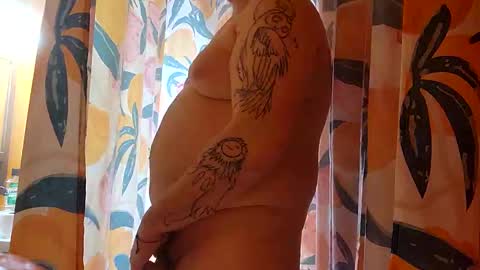 Snapshot of seanjohnson420 chatting on 15, 10, 2025 sean online show from 15, 10, 2025