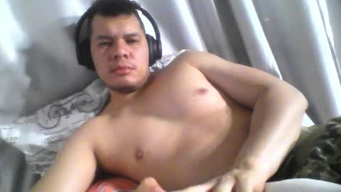 Snapshot of seb5758 chatting on 26, 11, 2025 Seb online show from 26, 11, 2025