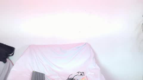 Snapshot of sebas_n_aly chatting on 11, 5, 2026 ely online show from 11, 5, 2026