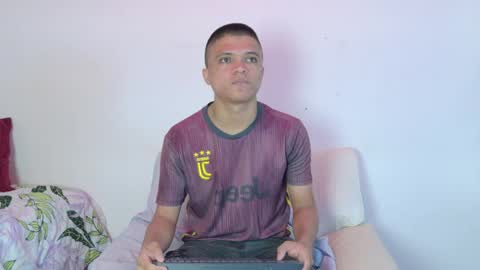 Snapshot of sebas_n_aly chatting on 14, 5, 2026 ely online show from 14, 5, 2026