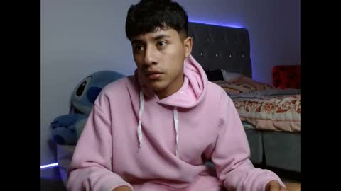 Snapshot of sebas_ross04 chatting on 14, 12, 2025 sebas_ross04 online show from 14, 12, 2025