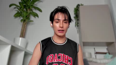 sebastian online show from 28, 1, 2025