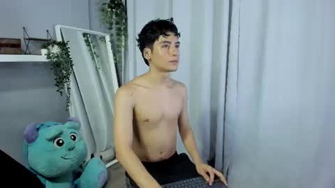 Snapshot of sebas_rosse chatting on 23, 7, 2026 sebastian online show from 23, 7, 2026