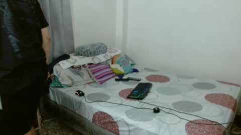 Sebas online show from 5, 2, 2025