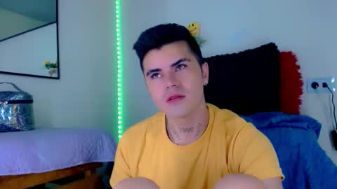 Snapshot of sebastian_loaiza chatting on 16, 12, 2025 Sebastian online show from 16, 12, 2025