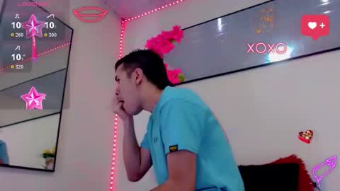 Snapshot of sebastian_loaiza chatting on 18, 12, 2025 Sebastian online show from 18, 12, 2025