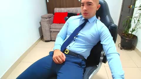 Snapshot of sebastian_oconnor77 chatting on 1, 2, 2025 juan sebastian online show from 1, 2, 2025