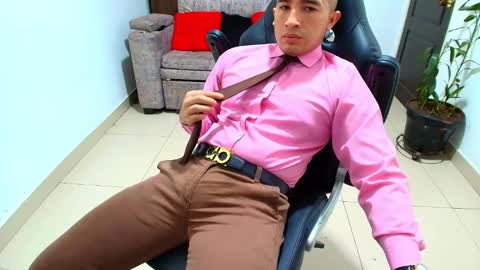 Snapshot of sebastian_oconnor77 chatting on 7, 2, 2025 juan sebastian online show from 7, 2, 2025