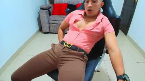 Snapshot of sebastian_oconnor77 chatting on 8, 2, 2025 juan sebastian online show from 8, 2, 2025