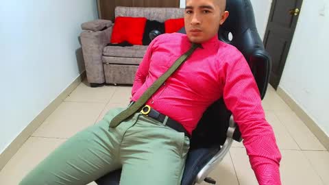 Snapshot of sebastian_oconnor77 chatting on 13, 2, 2025 juan sebastian online show from 13, 2, 2025