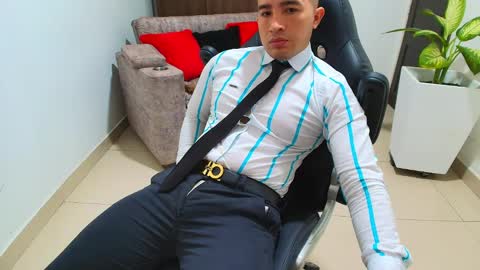 Snapshot of sebastian_oconnor77 chatting on 2, 3, 2025 juan sebastian online show from 2, 3, 2025