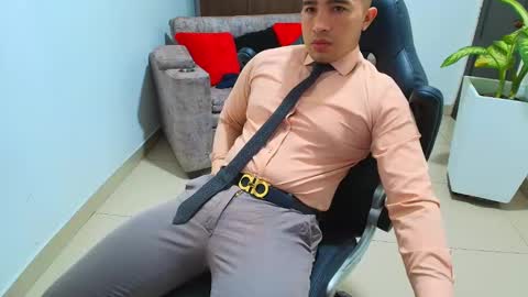 Snapshot of sebastian_oconnor77 chatting on 4, 3, 2025 juan sebastian online show from 4, 3, 2025