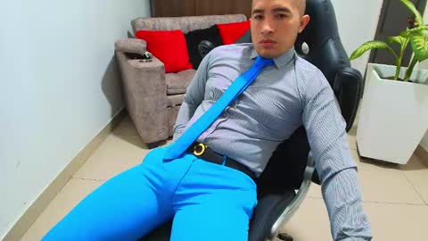 Snapshot of sebastian_oconnor77 chatting on 5, 3, 2025 juan sebastian online show from 5, 3, 2025