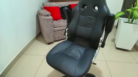 Snapshot of sebastian_oconnor77 chatting on 7, 3, 2025 juan sebastian online show from 7, 3, 2025