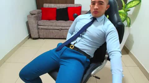 Snapshot of sebastian_oconnor77 chatting on 8, 3, 2025 juan sebastian online show from 8, 3, 2025