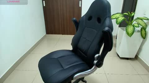 Snapshot of sebastian_oconnor77 chatting on 12, 11, 2025 juan sebastian online show from 12, 11, 2025