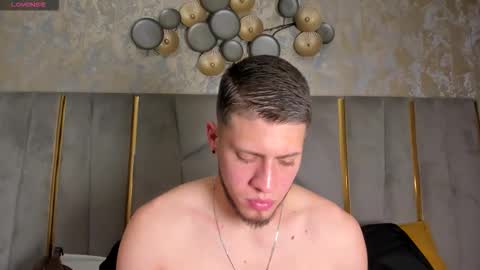 Snapshot of sebastianmaximoff chatting on 4, 12, 2025 Sebastian online show from 4, 12, 2025