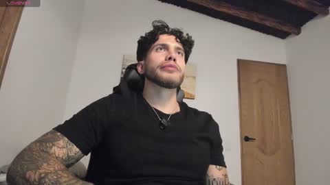 Snapshot of sebastianortizm chatting on 21, 6, 2026 Lucian Sinclair online show from 21, 6, 2026