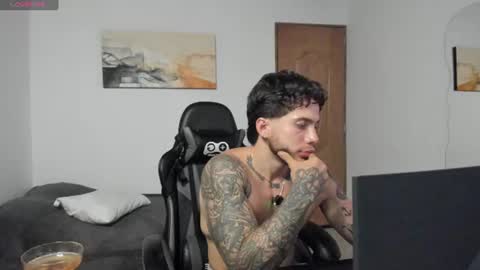 Snapshot of sebastianortizm chatting on 2, 8, 2026 Lucian Sinclair online show from 2, 8, 2026