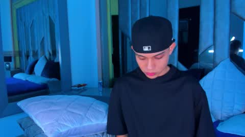 Sebastian online show from 16, 9, 2025