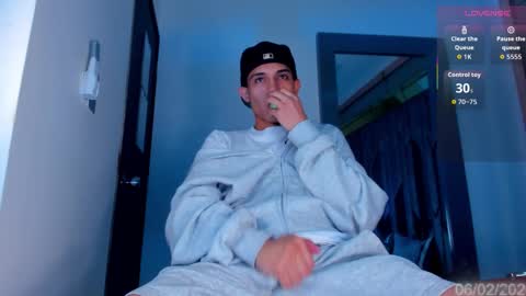 Sebastian online show from 7, 2, 2026