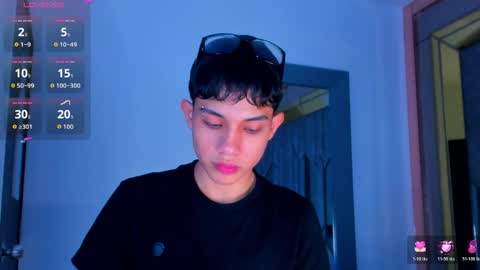 Sebastian online show from 8, 4, 2026