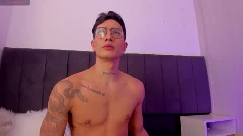 SEBASTIAN PALACIO online show from 23, 11, 2025