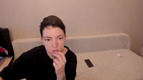 Snapshot of secret_dreams_ chatting on 6, 2, 2025 Amanda and pair in a real life we love each other but can play with you online show from 6, 2, 2025