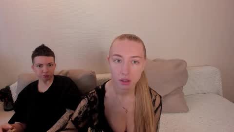 Snapshot of secret_dreams_ chatting on 15, 10, 2025 Amanda and pair in a real life we love each other but can play with you online show from 15, 10, 2025