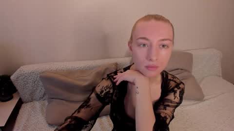 Amanda and  pair in a real life we love each other but can play with you online show from 19, 10, 2025