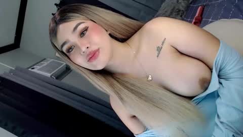 Chloe online show from 5, 3, 2025