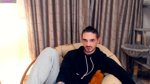 Snapshot of secret_sir chatting on 16, 12, 2024 Dean Carter online show from 16, 12, 2024