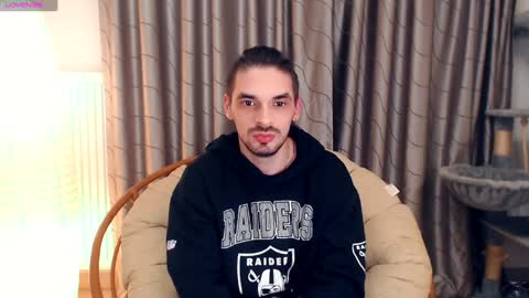 Snapshot of secret_sir chatting on 17, 12, 2024 Dean Carter online show from 17, 12, 2024