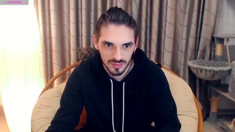 Snapshot of secret_sir chatting on 30, 12, 2024 Dean Carter online show from 30, 12, 2024