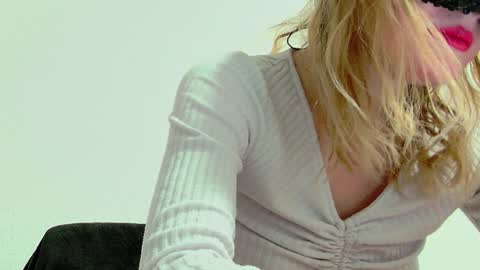 Snapshot of secretanni chatting on 7, 12, 2024 Anni online show from 7, 12, 2024