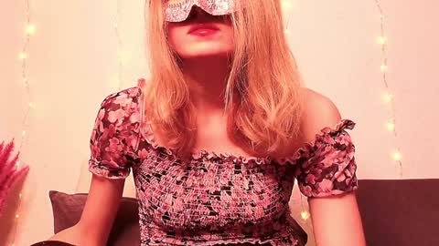 Snapshot of secretanni chatting on 8, 1, 2025 Anni online show from 8, 1, 2025