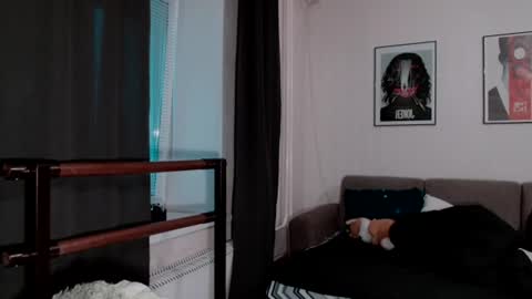 secrettt_poison online show from 9, 7, 2026
