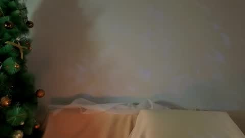 Snapshot of seductive_flower chatting on 4, 12, 2025 Mali online show from 4, 12, 2025