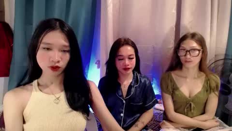 Snapshot of seductive_kimxxx chatting on 28, 5, 2026 your miss universe kim online show from 28, 5, 2026