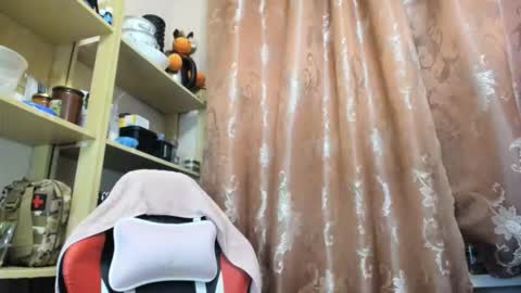 seductive_she_wolf online show from 7, 3, 2026