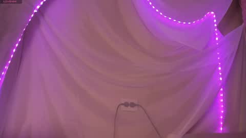 Snapshot of seductive_she_wolf chatting on 23, 5, 2026 seductive_she_wolf online show from 23, 5, 2026