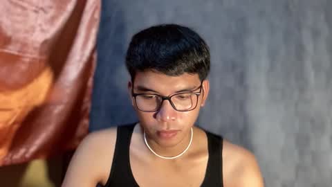 Snapshot of seductive_william chatting on 19, 11, 2025 William online show from 19, 11, 2025