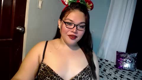 Snapshot of seductivecurvesxxx chatting on 18, 12, 2025 Its me Jazzi online show from 18, 12, 2025