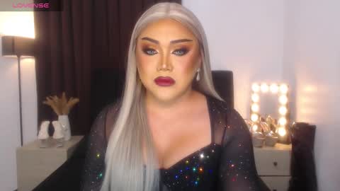 Natalie Mefford online show from 19, 2, 2025