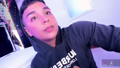 Snapshot of seductivo_jr chatting on 8, 1, 2025 seductivo online show from 8, 1, 2025