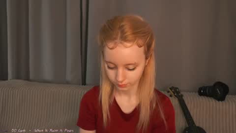 See Its honey bunny  im Lana online show from 19, 7, 2026