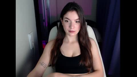 Snapshot of seeemily chatting on 17, 2, 2025 Emily online show from 17, 2, 2025