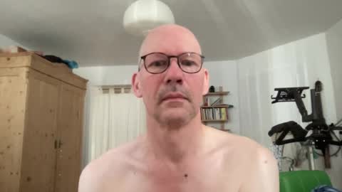 Snapshot of seethebigpicture chatting on 22, 6, 2026 seethebigpicture online show from 22, 6, 2026