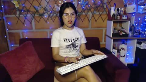 seleena_01 online show from 10, 9, 2025