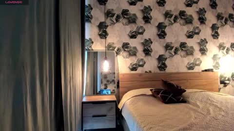 Snapshot of selena_rase chatting on 22, 10, 2025 Selena online show from 22, 10, 2025